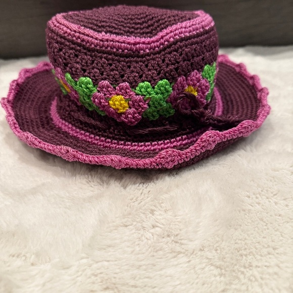 Crochet Floral Hat Girl - Picture 3 of 9